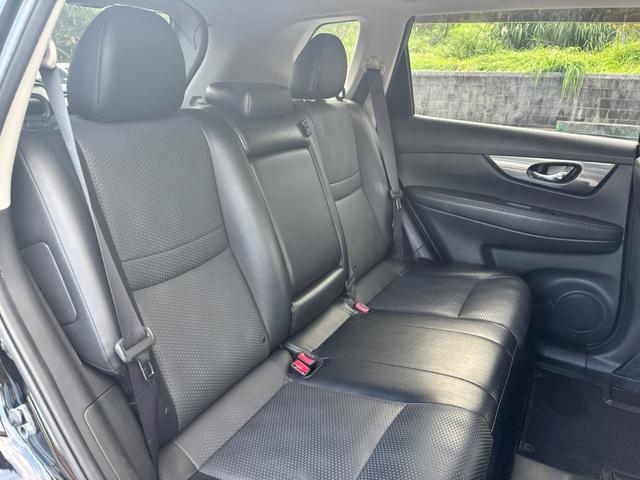 エクストレイル ２０Ｘ　エマージェンシーブレーキパッケージ　ナビ　ＴＶ　バックカメラ　Ｂｌｕｅｔｏｏｔｈ対応　横滑り防止　前席シートヒーター　電動格納ミラー　オートエアコン（12枚目）