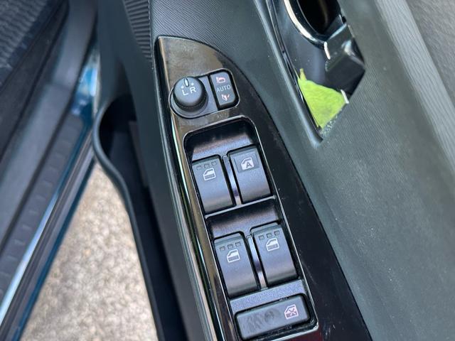 電動格納ミラー