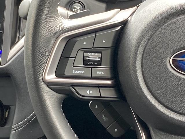 ステアリング連動ヘッドライト　ブラインドスポットモニター　横滑り防止