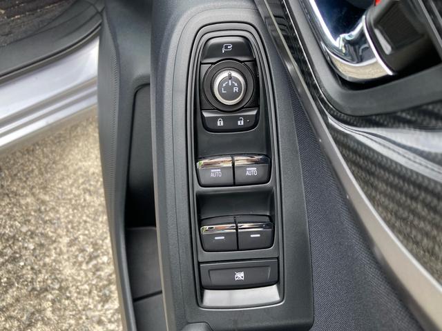 電動格納ミラー