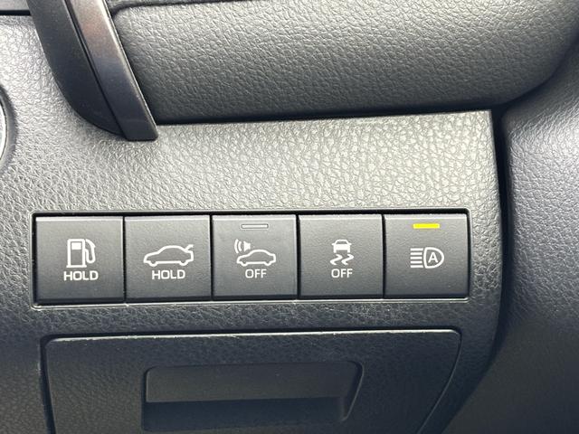 車両接近通報装置　オートハイビーム　横滑り防止