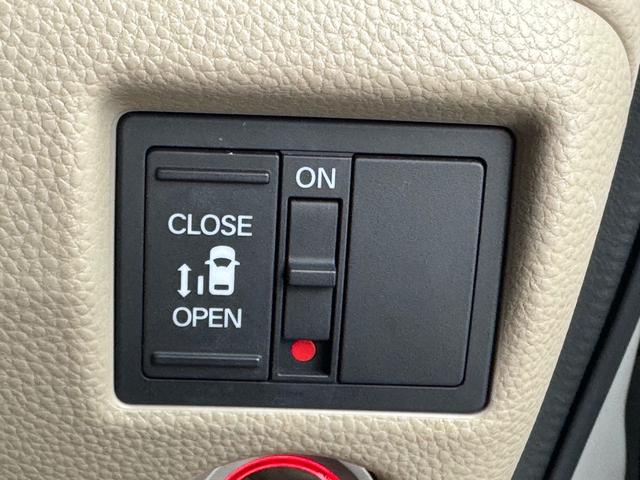 左パワースライドドア