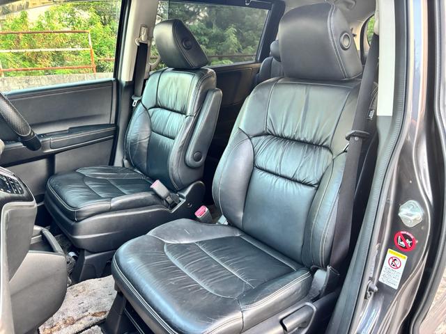 オデッセイ アブソルート・EX ナビ TV 視点切替バックカメラ ETC 両側パワースライドドア クルーズコントロール ブラックレザーシート セカンドシートオットマン LEDヘッドライト 衝突被害軽減ブレーキ(8枚目)