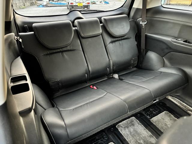 オデッセイ アブソルート・EX ナビ TV 視点切替バックカメラ ETC 両側パワースライドドア クルーズコントロール ブラックレザーシート セカンドシートオットマン LEDヘッドライト 衝突被害軽減ブレーキ(17枚目)