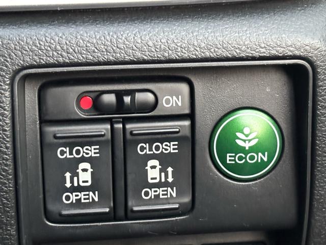 オデッセイ アブソルート・EX ナビ TV 視点切替バックカメラ ETC 両側パワースライドドア クルーズコントロール ブラックレザーシート セカンドシートオットマン LEDヘッドライト 衝突被害軽減ブレーキ(34枚目)