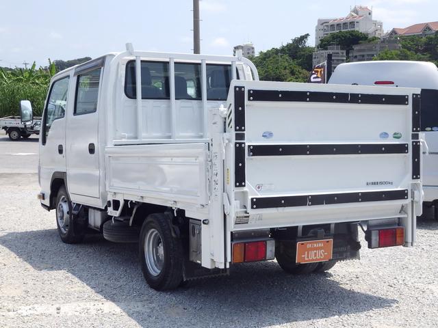 ＷキャブＰＧ　積載１．５ｔ　軽油　ＭＴ　内地中古　荷台寸法長さ２０３ｃｍ幅１６０ｃｍ高さ３７ｃｍ　ＰＳ　ＰＷ　ＡＣ　新明和垂直ＰＧ　６００ｋｇ昇降(7枚目)