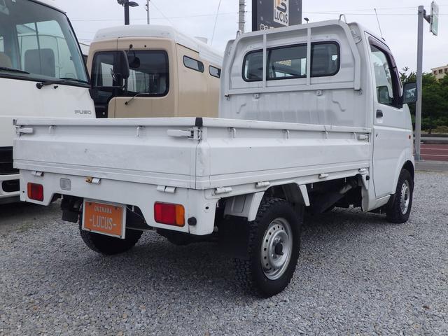 キャリイトラック ＫＣ　積載３５０ｋｇ　ガソリン　ＭＴ　荷台寸法長さ１９９ｃｍ幅１３９高さ２８ｃｍ　ＰＳ　ＡＣ　４ＷＤ　３方開（24枚目）