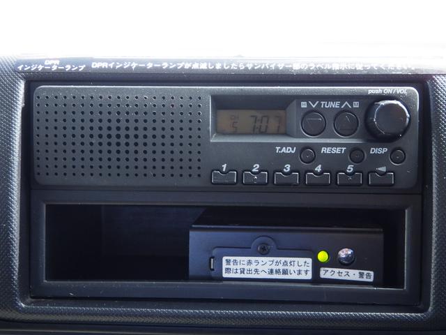 デュトロ ベースグレード　積載２ｔ　軽油　５速ＭＴ　内地中古　荷台寸法　長さ３５１ｃｍ　幅１８０ｃｍ　高さ３８ｃｍ　ＰＳ　ＰＷ　ＡＣ　　ロング２．６ｔ吊４段クレーン　ラジコン付き　ミラー・グリル・コーナーパネルメッキパーツ（24枚目）