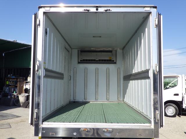 荷室も綺麗な状態です！