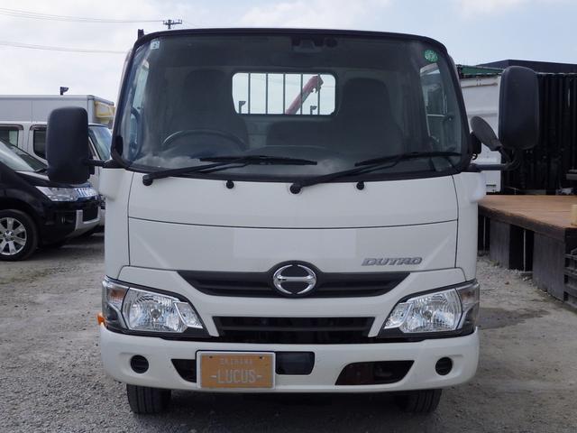 日野デュトロ！　平ボディ垂直パワーゲート！　積載２ｔ！　内地中古！　４０００ｃｃ！　軽油！　ＡＴ！
