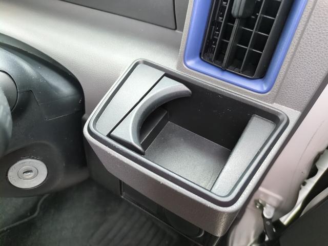 ドリンクホルダーもあります!