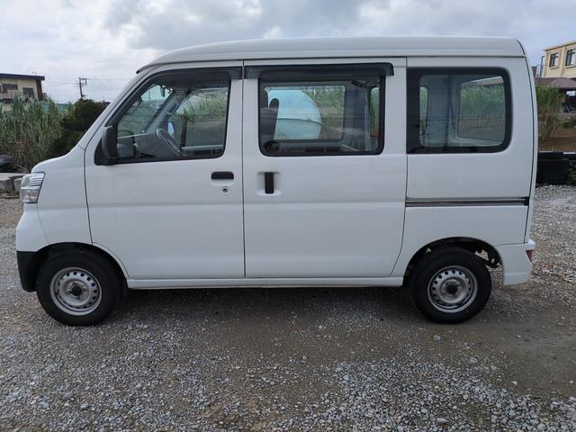 両側スライドドアです!