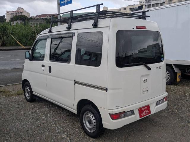 大きな凹みも無く綺麗です!