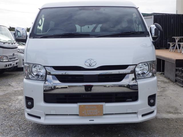 内地中古　軽油　ＡＴ　インパネウッド調パネル　パーキングサポートブレーキ　両側パワースライドドア　リヤーヒーター＆クーラー　ＴＶ　ナビバックモニター　５人乗り　プッシュスタート