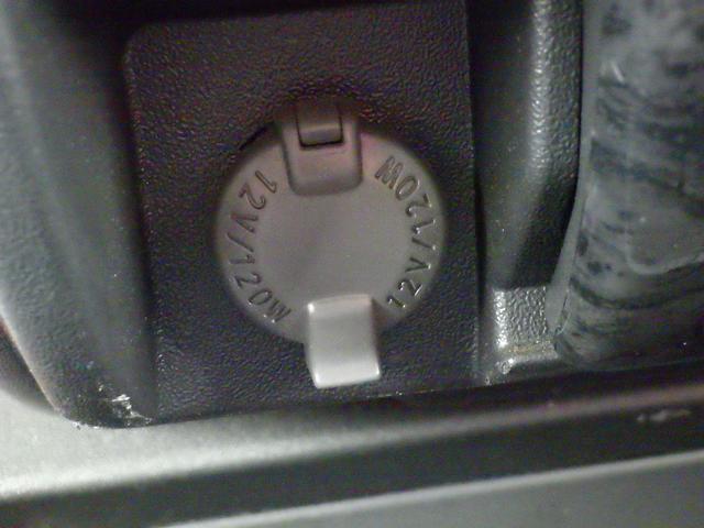 シガーライターもついているので電源として利用も可能で便利です!