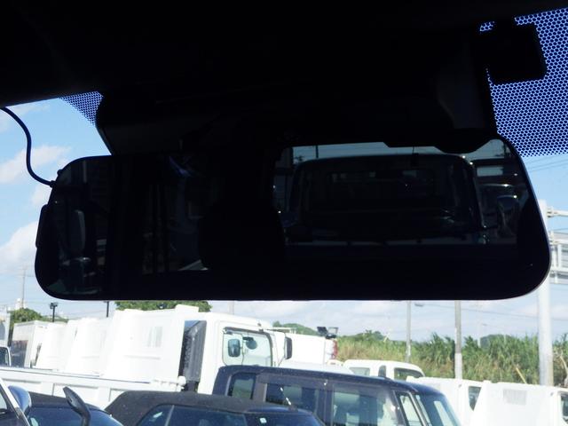 ハイエースバン スーパーＧＬ　ダークプライムＩＩ　内地中古　軽油　ＡＴ　インパネウッド調パネル　パーキングサポートブレーキ　両側パワースライドドア　リヤーヒーター＆クーラー　ＴＶ　ナビバックモニター　５人乗り　プッシュスタート（44枚目）