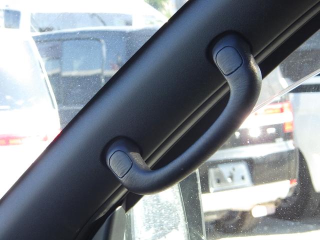 ハイエースバン スーパーＧＬ　ダークプライムＩＩ　内地中古　軽油　ＡＴ　インパネウッド調パネル　パーキングサポートブレーキ　両側パワースライドドア　リヤーヒーター＆クーラー　ＴＶ　ナビバックモニター　５人乗り　プッシュスタート（48枚目）