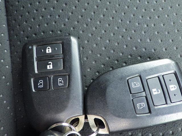 ハイエースバン スーパーＧＬ　ダークプライムＩＩ　内地中古　軽油　ＡＴ　インパネウッド調パネル　パーキングサポートブレーキ　両側パワースライドドア　リヤーヒーター＆クーラー　ＴＶ　ナビバックモニター　５人乗り　プッシュスタート（50枚目）