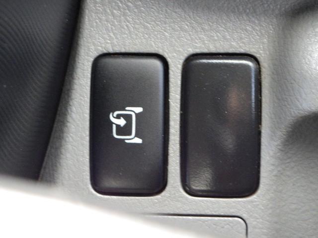 左側電動格納ミラーです！