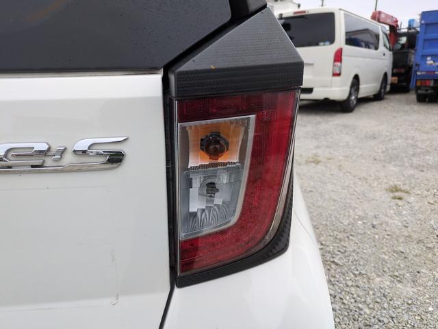 テールライトに割れもありません！　是非店頭にてご確認ください！　お問い合わせお待ちしております！