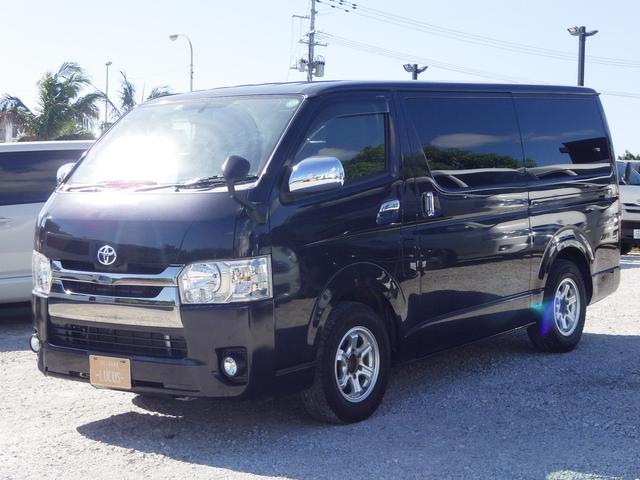 ハイエースバン スーパーＧＬ　ダークプライム　積載１ｔ　軽油　インパネＡＴ　内地中古　ＰＳ　ＰＷ　ＡＣ　プッシュスタート　バックカメラ　社外カーナビ　両側パワースライドドア　ＥＴＣ　スマートキー　社外アルミホイール（3枚目）
