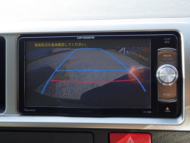 ハイエースワゴン ＧＬ　１０人乗り　ガソリン　インパネ式ＡＴ　内地中古　ＰＳ　ＰＷ　ダブルエアコン　左側パワースライドドア　ＥＴＣ　ＣＤ　ＤＶＤ　ラジオ　ＴＶ　Ｂｌｕｅｔｏｏｔｈ　バックカメラ　社外ホイール　プッシュスタート（11枚目）
