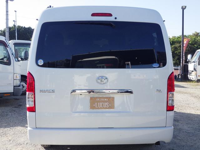 テールレンズも綺麗な状態です！