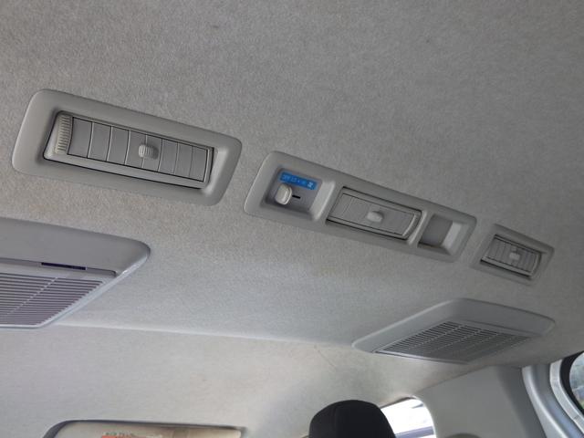 リヤエアコンもついています！