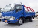 全低床ダンプ　積載３ｔ　軽油　ＭＴ　内地中古　荷台寸法長さ３０４ｃｍ幅１６０ｃｍ高さ３７ｃｍ　ＰＳ　ＰＷ　ＡＣ　コボレーン　メッキグリル(3枚目)