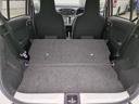 セカンドシートを倒すと荷室が広くなります！