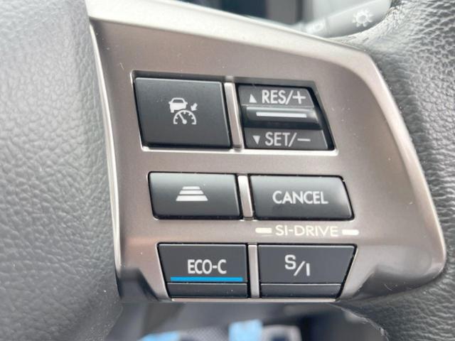 2.0i-L アイサイト 4WD 社外SDナビ レーダークルーズコントロール 衝突軽減装置 車線逸脱警報 純正17インチアルミホイール バックカメラ パドルシフト フルセグ視聴 ETC スマートキー(5枚目)