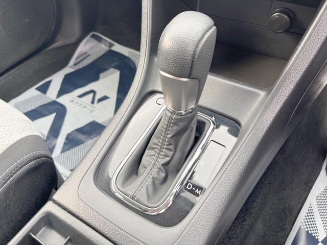 2.0i-L アイサイト 4WD 社外SDナビ レーダークルーズコントロール 衝突軽減装置 車線逸脱警報 純正17インチアルミホイール バックカメラ パドルシフト フルセグ視聴 ETC スマートキー(39枚目)