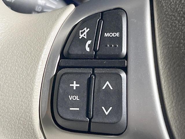 【ステアリングスイッチ】運転中、前方から目線をそらすことなく、オーディオ等の操作が可能な便利機能！安心＆快適なドライブを演出してくれます♪