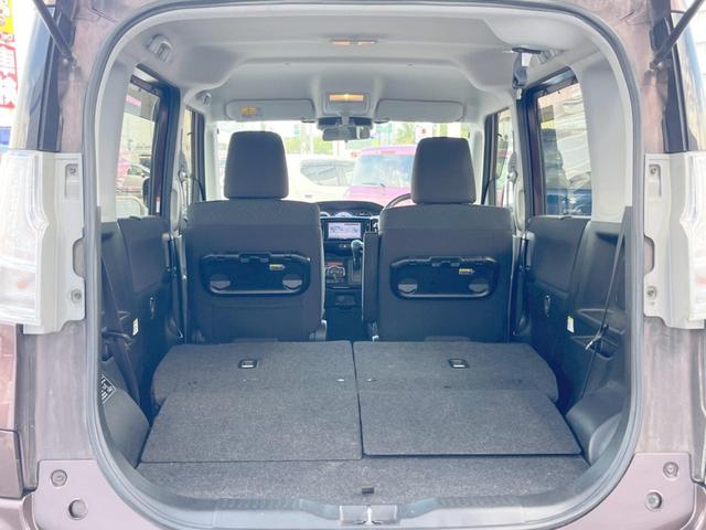 普段のお買い物や通勤、送迎等に十分な荷室スペースを確保しております。サードシートを倒すと、大きな荷物の積載も可能です♪