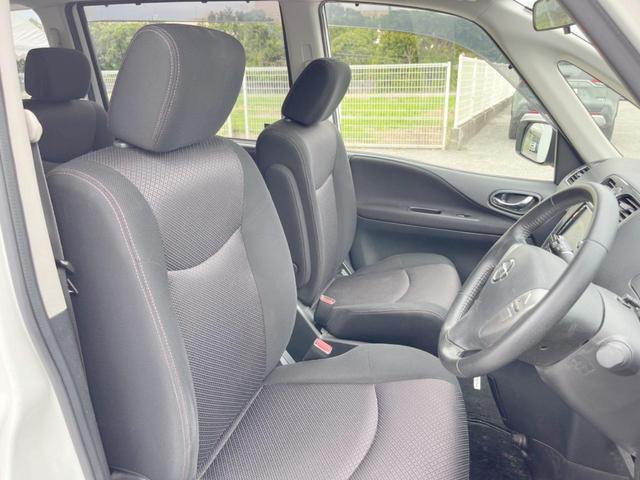 運転席シート廻りは使用感も少なく、良好な状態となっています。丁寧に使われていたことがよくわかりますね。