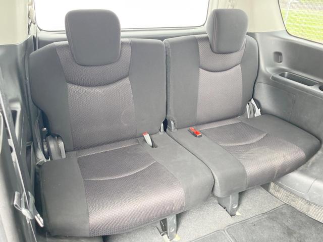 3列目シートはもちろん状態良好☆大人でもゆったりと座って頂けますので、大人数でのお出かけもラクラクです♪ご家族で、気の知れた仲間で、ドライブに行くのが楽しみですね♪