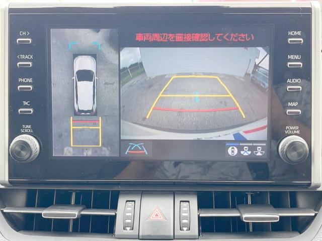 【パノラミックビューモニター】専用のカメラにより、上から見下ろしたような視点で360度クルマの周囲を確認することができます☆死角部分も確認しやすく、狭い場所での切り返しや駐車もスムーズに行えます。