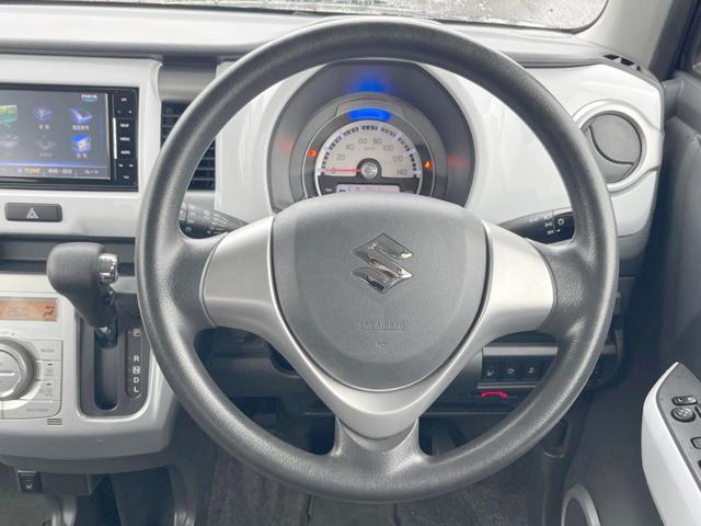 ステアリングも使用感が少なく、きれいな状態となっております♪