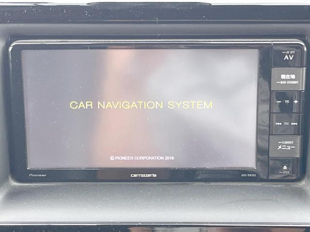 【ナビゲーション】目的地までしっかり案内してくれる使いやすいナビ。Ｂｌｕｅｔｏｏｔｈ接続すればお持ちのスマホやＭＰ３プレイヤーの音楽を再生可能！毎日の運転がさらに楽しくなります！！