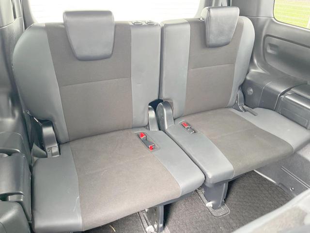 ３列目シートはもちろん状態良好☆大人でもゆったりと座って頂けますので、大人数でのお出かけもラクラクです♪ご家族で、気の知れた仲間で、ドライブに行くのが楽しみですね♪
