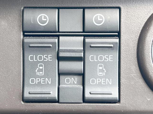 【両側パワースライドドア】スマートキーや運転席のスイッチで後席両側スライドドアの開閉が可能♪電動だから力を入れてドアを開ける必要が無く、小さなお子様でも簡単に開け閉めでき快適です♪