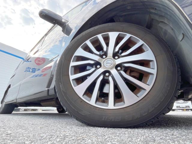 【純正アルミホイール】外観にマッチした純正アルミホイールを装着しております。各種社外アルミホイールや、スタッドレスタイヤも取扱いしております。是非ご相談ください♪
