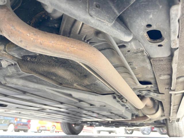 フィットハイブリッド スマートセレクション　ファインスタイル　１年保証　フルエアロ　バックカメラ　ハーフレザーシート　ドラレコ　スマートキー　ＨＩＤ　ＥＴＣ　クルコン　オートライト　オートエアコン　Ｂｌｕｅｔｏｏｔｈ　ＣＤ　ＤＶＤ　フルセグ（30枚目）