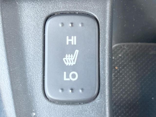 フィットハイブリッド スマートセレクション　ファインスタイル　１年保証　フルエアロ　バックカメラ　ハーフレザーシート　ドラレコ　スマートキー　ＨＩＤ　ＥＴＣ　クルコン　オートライト　オートエアコン　Ｂｌｕｅｔｏｏｔｈ　ＣＤ　ＤＶＤ　フルセグ（47枚目）