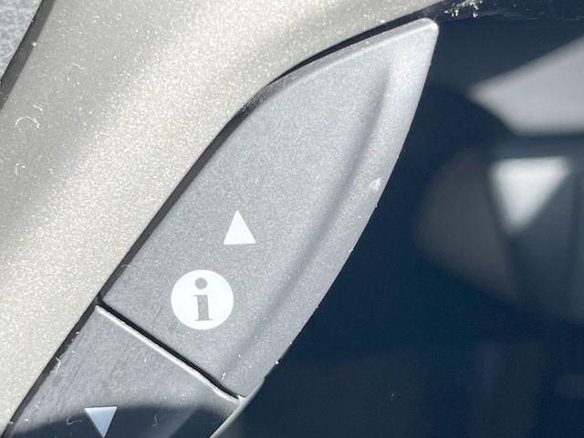 フィットハイブリッド スマートセレクション　ファインスタイル　１年保証　フルエアロ　バックカメラ　ハーフレザーシート　ドラレコ　スマートキー　ＨＩＤ　ＥＴＣ　クルコン　オートライト　オートエアコン　Ｂｌｕｅｔｏｏｔｈ　ＣＤ　ＤＶＤ　フルセグ（48枚目）