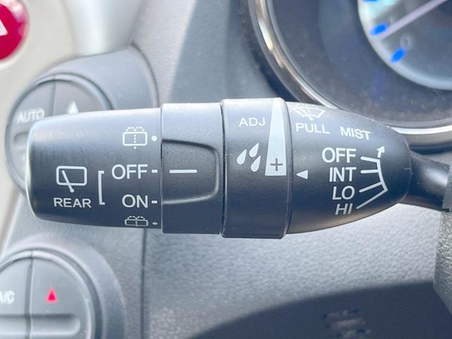 フィットハイブリッド スマートセレクション　ファインスタイル　１年保証　フルエアロ　バックカメラ　ハーフレザーシート　ドラレコ　スマートキー　ＨＩＤ　ＥＴＣ　クルコン　オートライト　オートエアコン　Ｂｌｕｅｔｏｏｔｈ　ＣＤ　ＤＶＤ　フルセグ（51枚目）