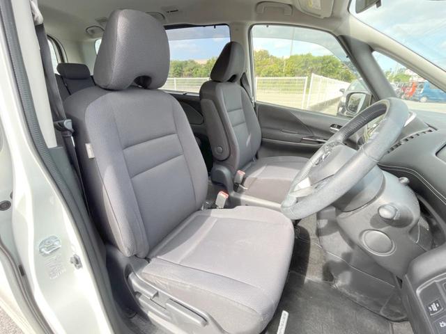 運転席シート廻りは使用感も少なく、良好な状態となっています。丁寧に使われていたことがよくわかりますね。