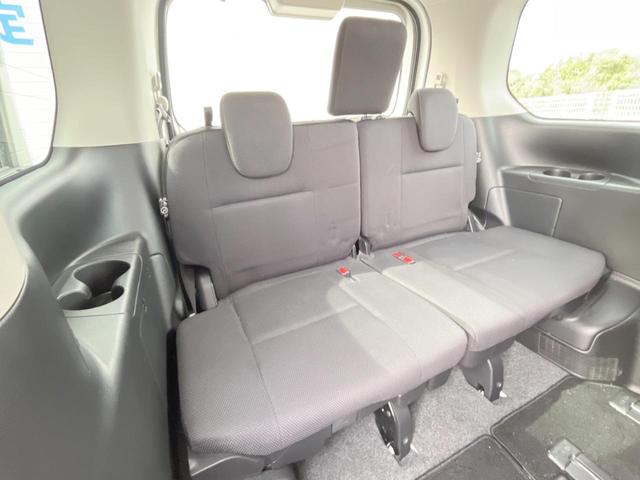 ３列目シートはもちろん状態良好☆大人でもゆったりと座って頂けますので、大人数でのお出かけもラクラクです♪ご家族で、気の知れた仲間で、ドライブに行くのが楽しみですね♪