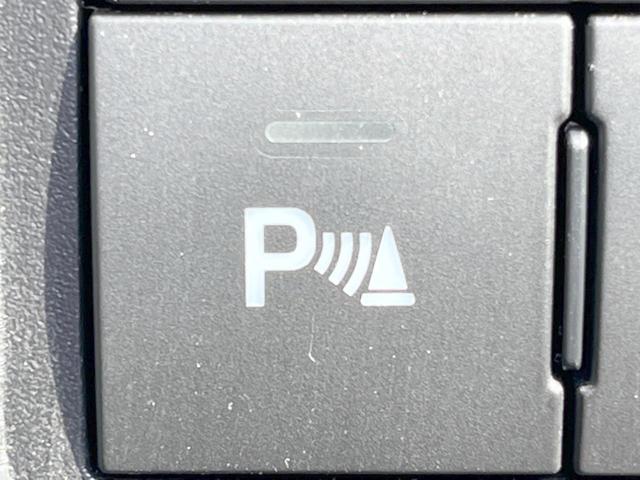 【クリアランスソナー】バンパーに付いたセンサーが障害物を検知！一定の距離に近づくとアラートで教えてくれます♪狭い駐車スペースや車庫入れ時も安心ですね☆