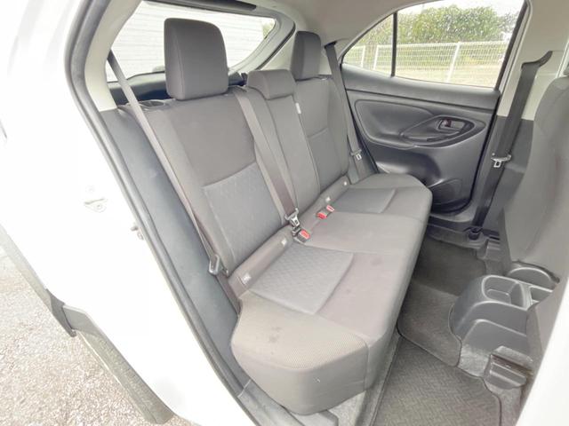 ヤリスクロス Ｇ　１年保証　純正ディスプレイオーディオ　全周囲カメラ　衝突被害軽減システム　レーダークルーズ　コーナーセンサー　スマートキー　ＬＥＤヘッド　ビルトインＥＴＣ　純正１５インチアルミ　オートハイビーム（10枚目）